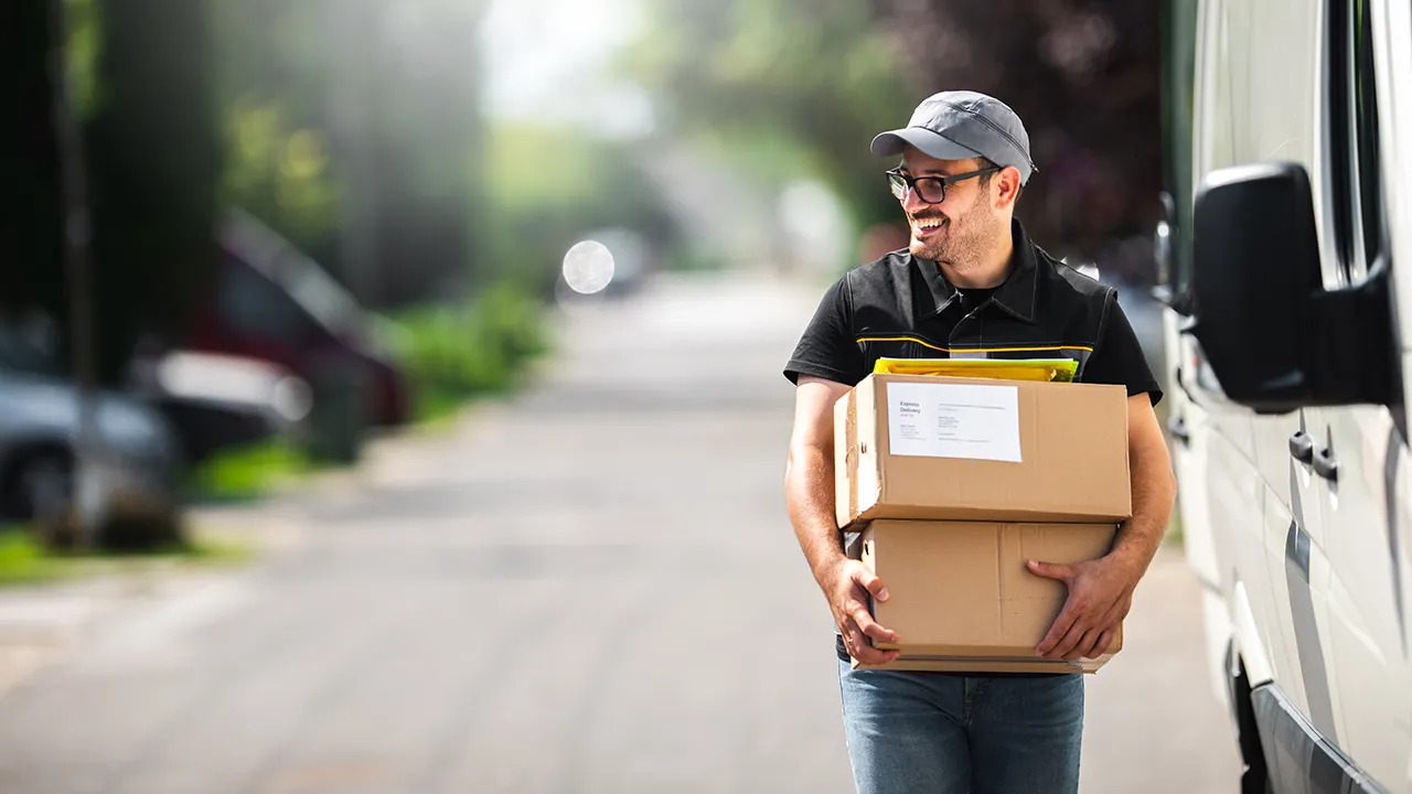 iStock-Delivery-man